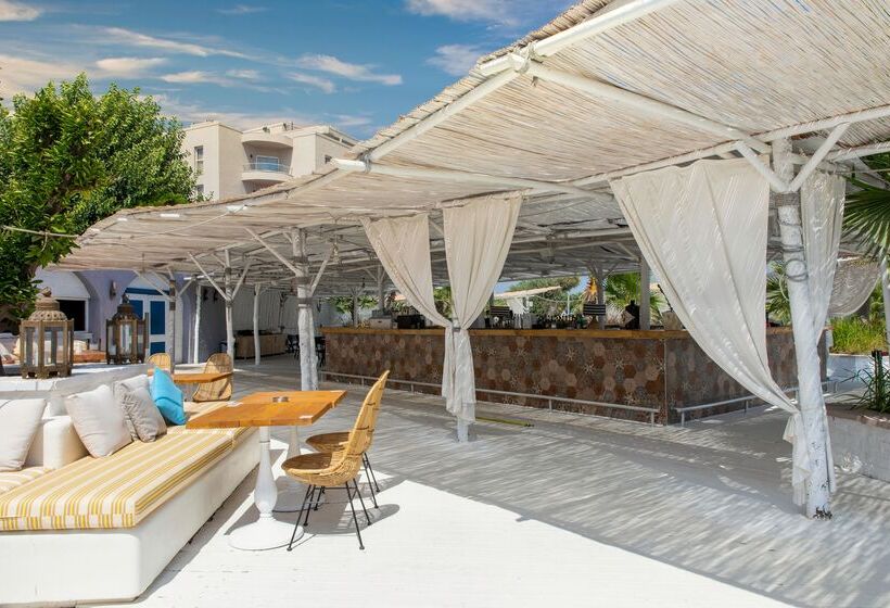 هتل Design Plus Seya Beach