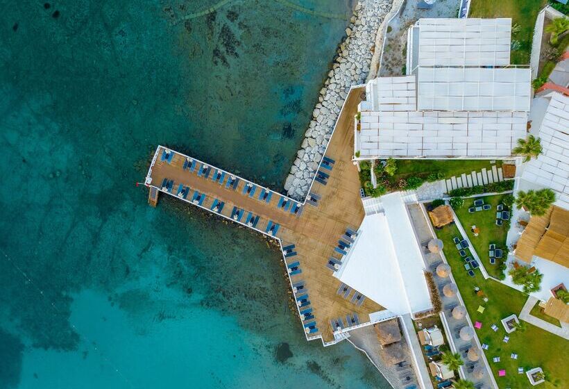 هتل Design Plus Seya Beach