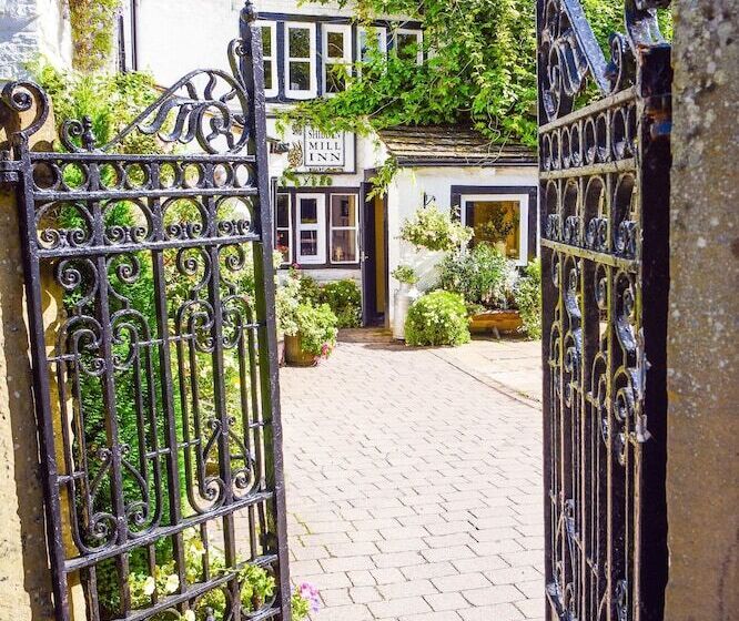 호텔 Shibden Mill Inn