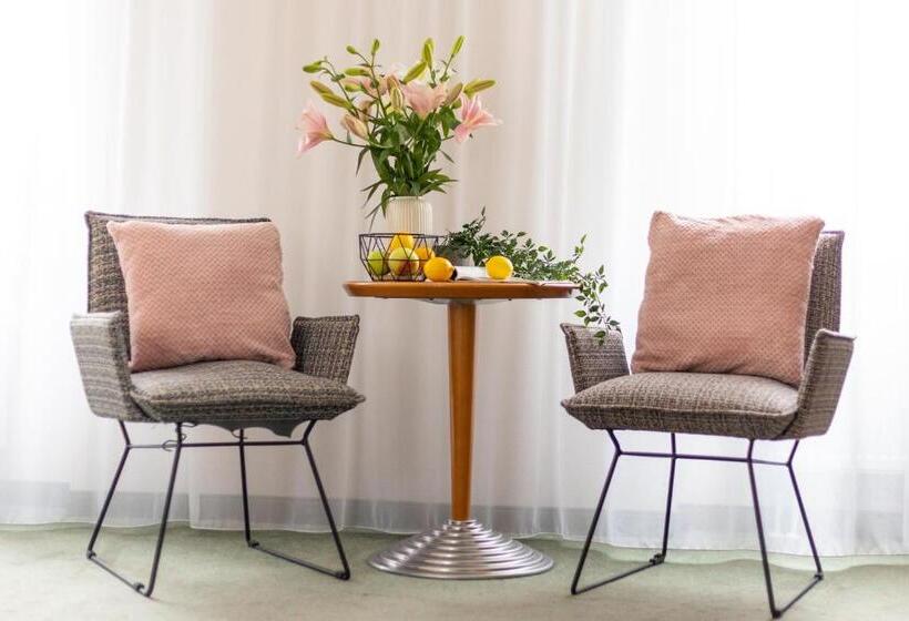 ホテル Sofia By The Railway Station Wroclaw