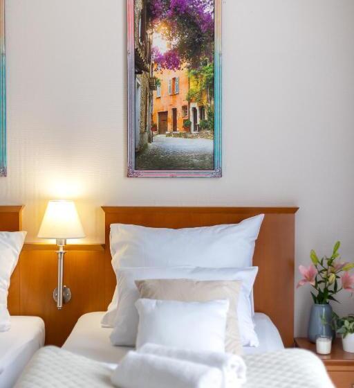 ホテル Sofia By The Railway Station Wroclaw