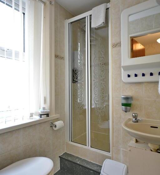 Отель The Astor