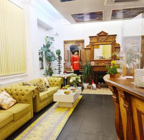 ホテル City London