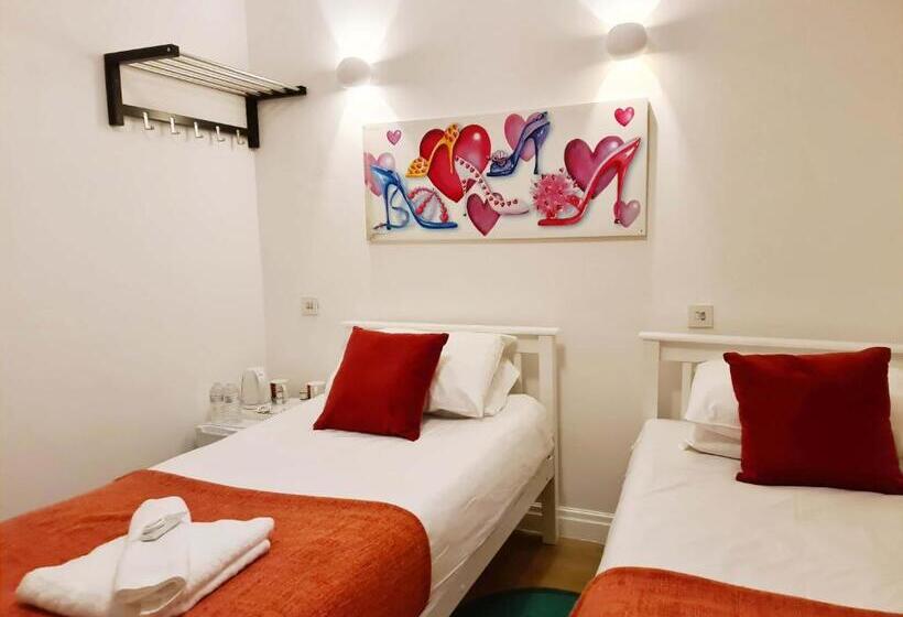 בית מלון כפרי City London