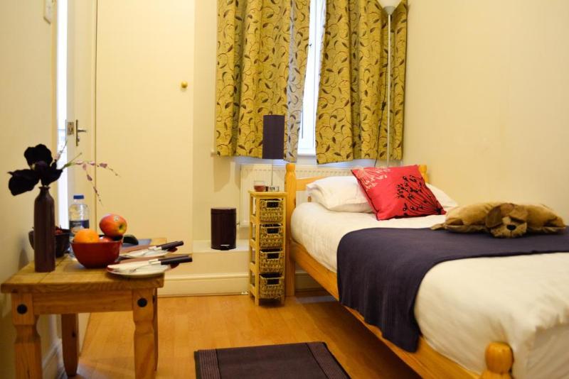 בית מלון כפרי City London