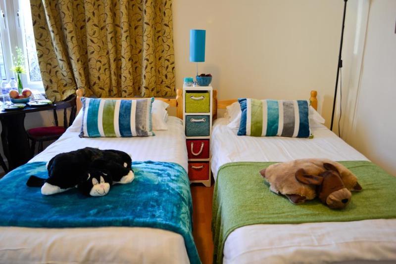 בית מלון כפרי City London