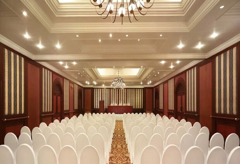 The Gateway Hotel Beach Road, Calicut