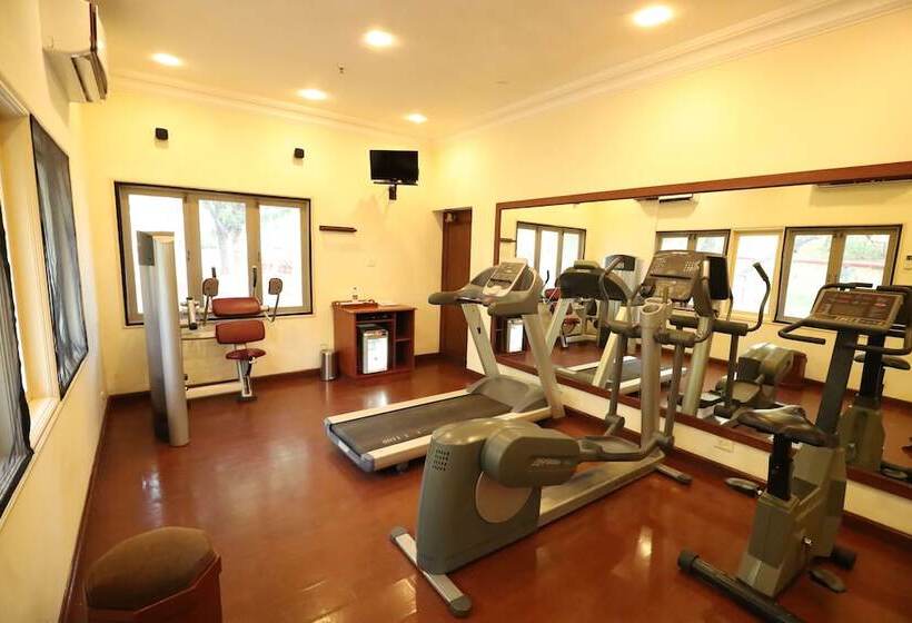 Отель Gateway Madurai