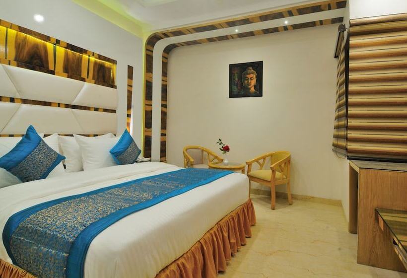 فندق The Gold Regency