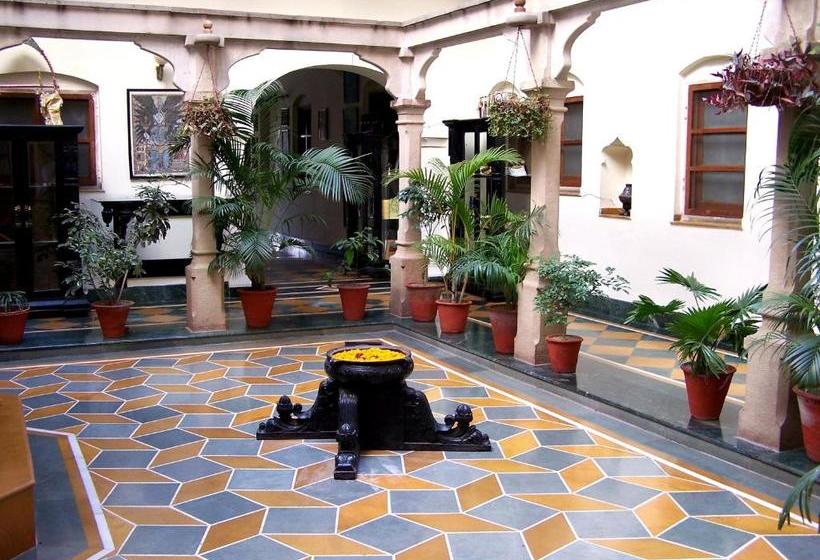 فندق The Haveli Hari Ganga, Haridwar