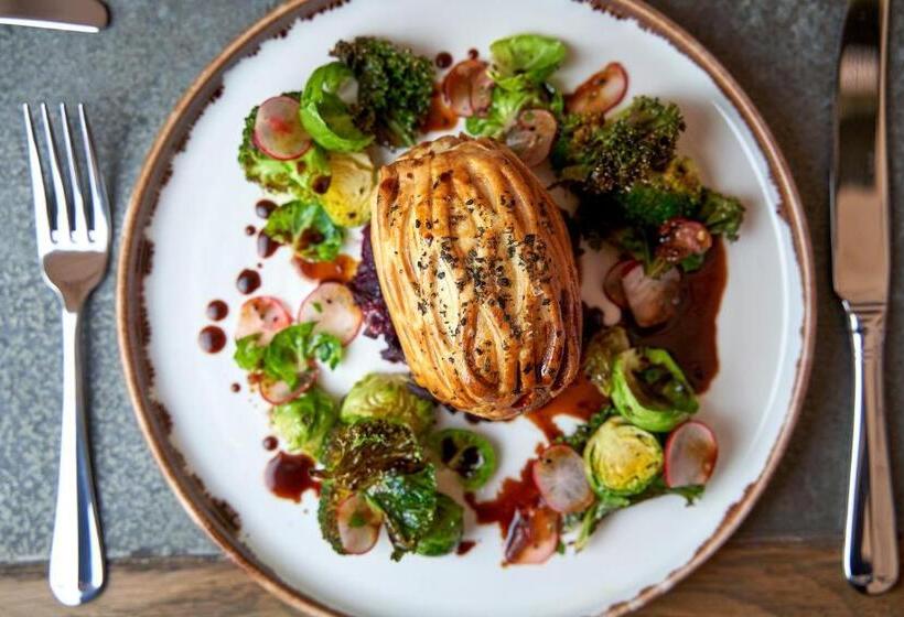 فندق The Horse And Groom Inn