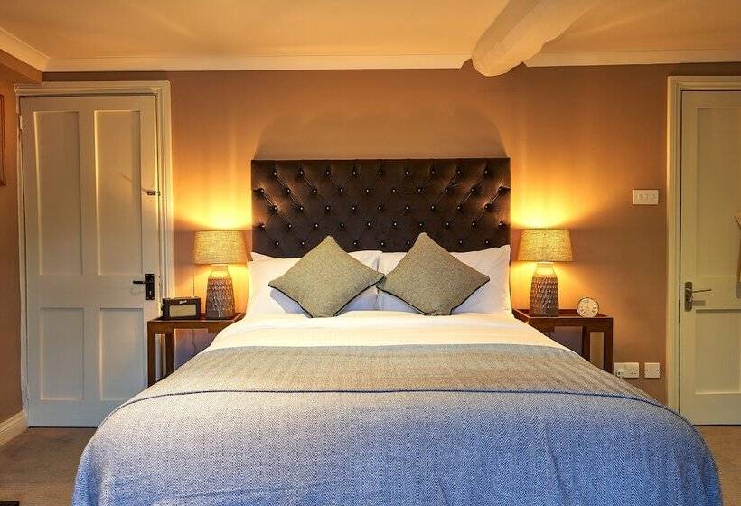 בית מלון כפרי The Horse And Groom Inn