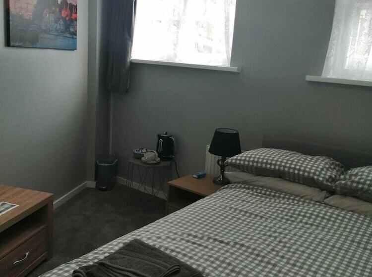 ホテル The Old Castle