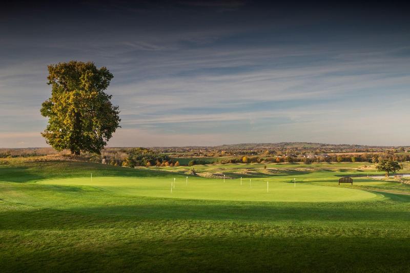 酒店 The Oxfordshire Golf & Spa