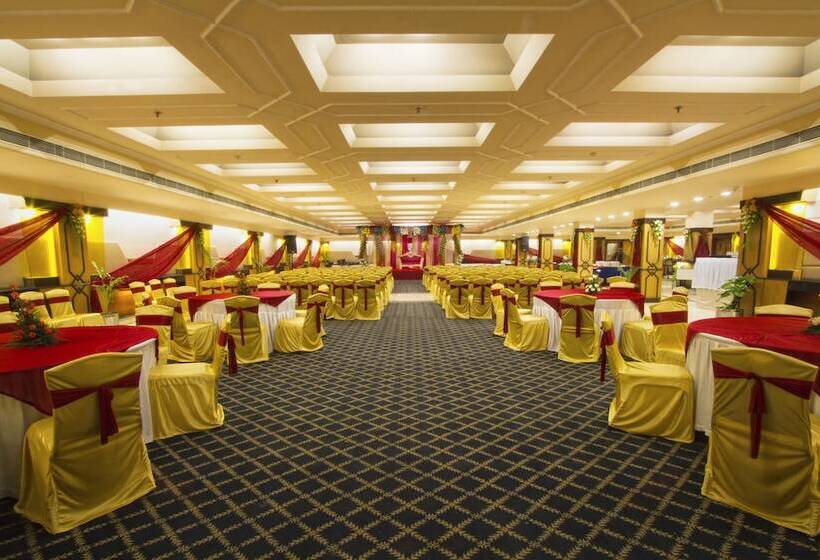 Отель The Piccadily