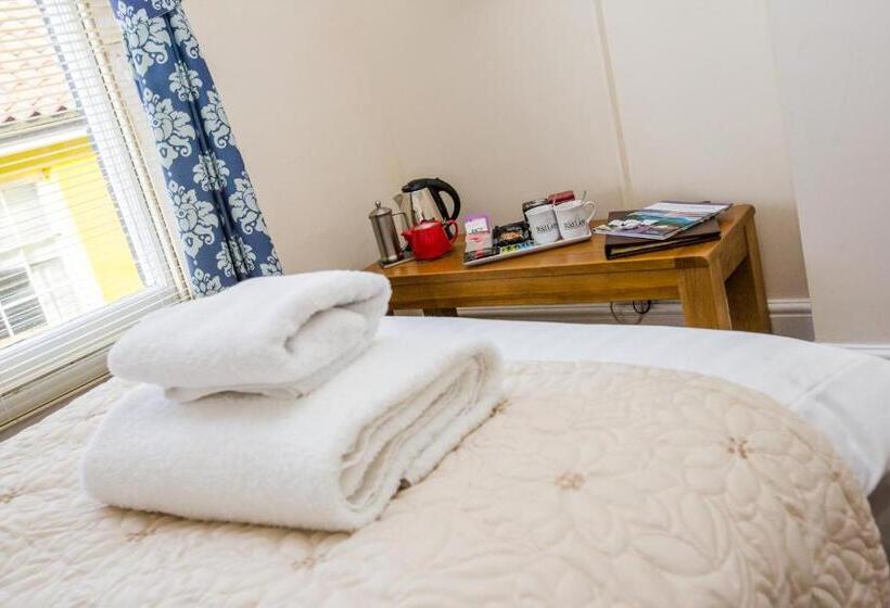 Отель The Red Lion