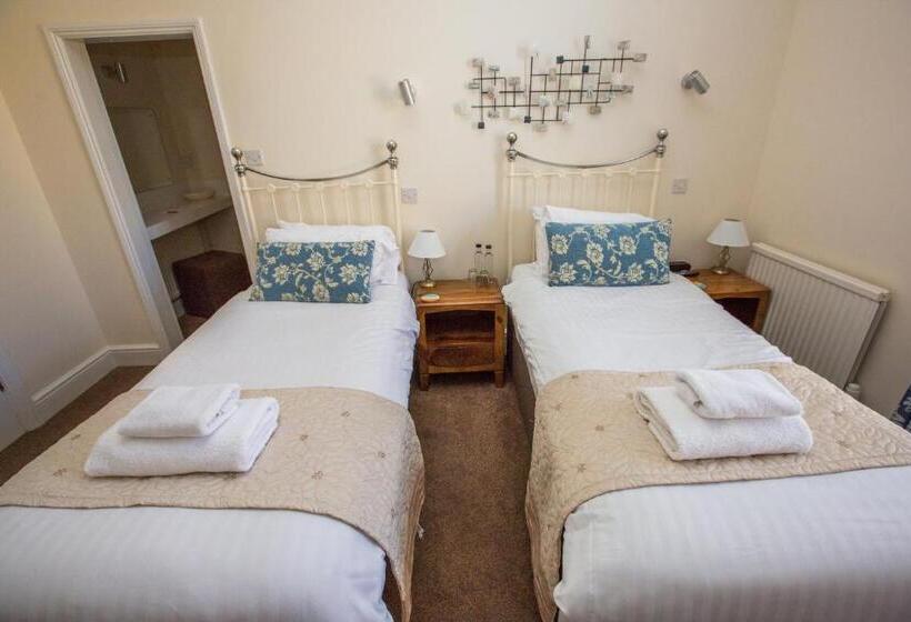 Отель The Red Lion