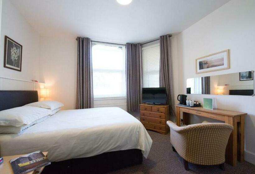 Отель The Royal Norfolk