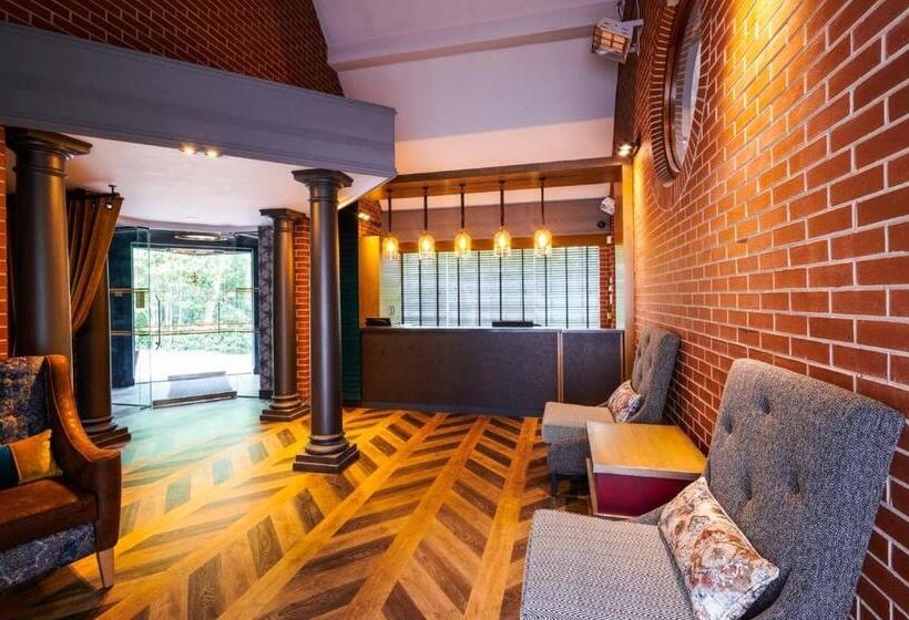 호텔 The Royal Toby