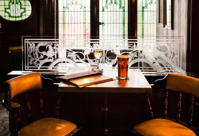 호텔 The Royal Toby