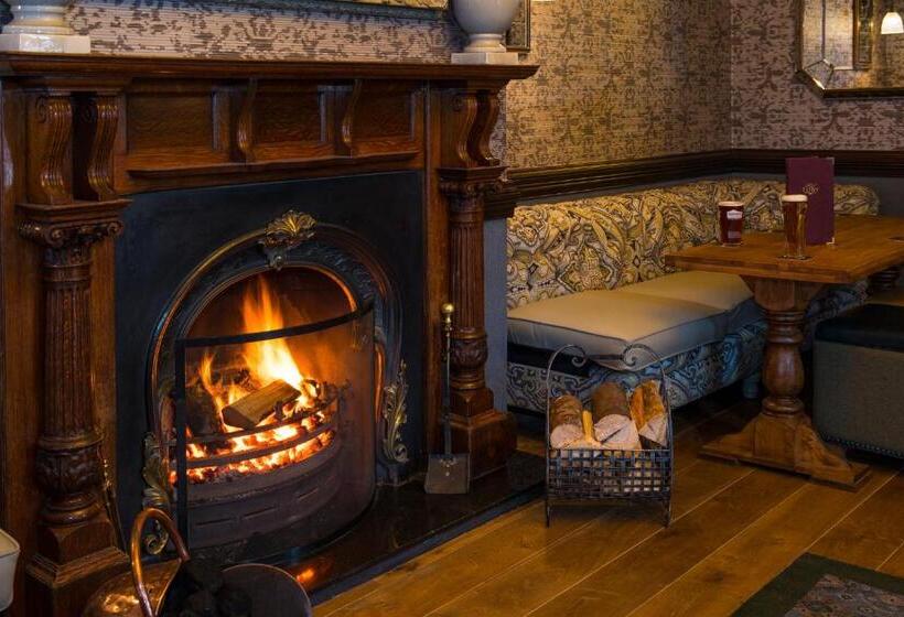 호텔 The Royal Toby