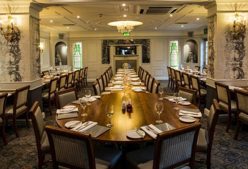 호텔 The Royal Toby