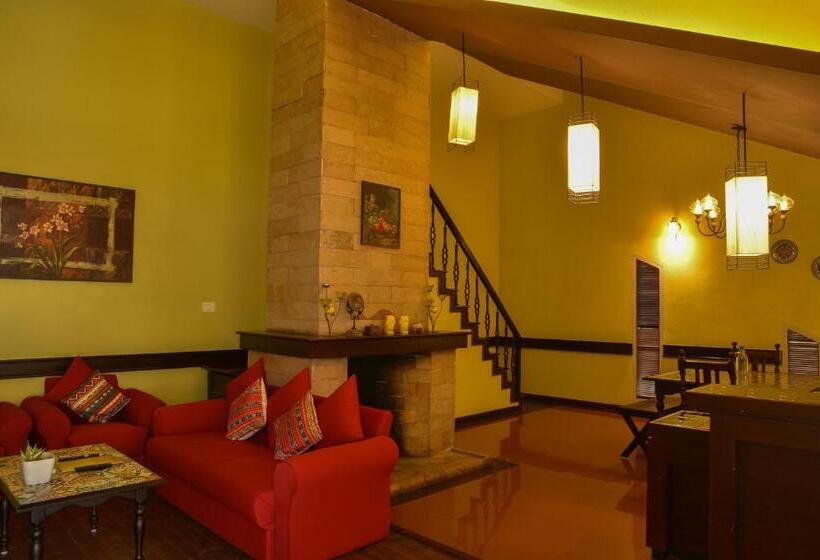 هتل The Siena Village