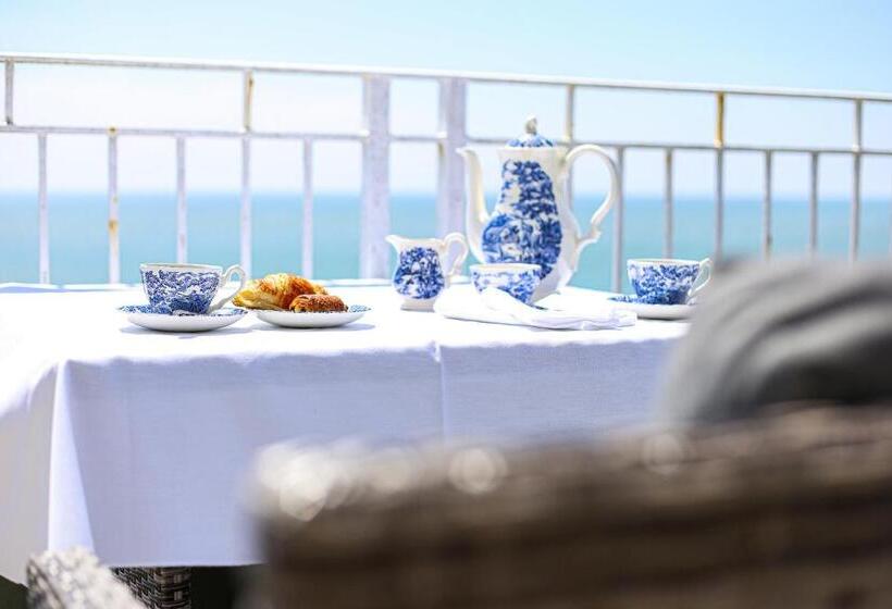 בית מלון כפרי The Wellington