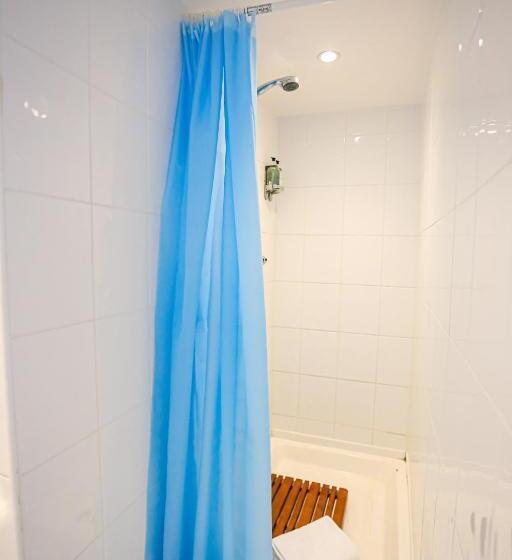 בית מלון כפרי The Wellington