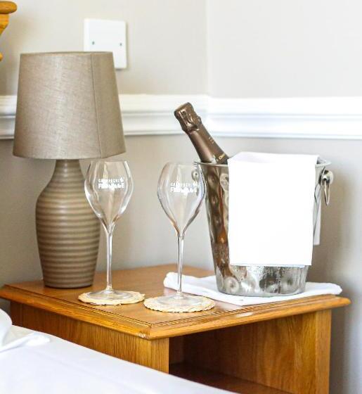 בית מלון כפרי The Wellington