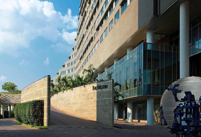 ホテル The Westin Pune Koregaon Park