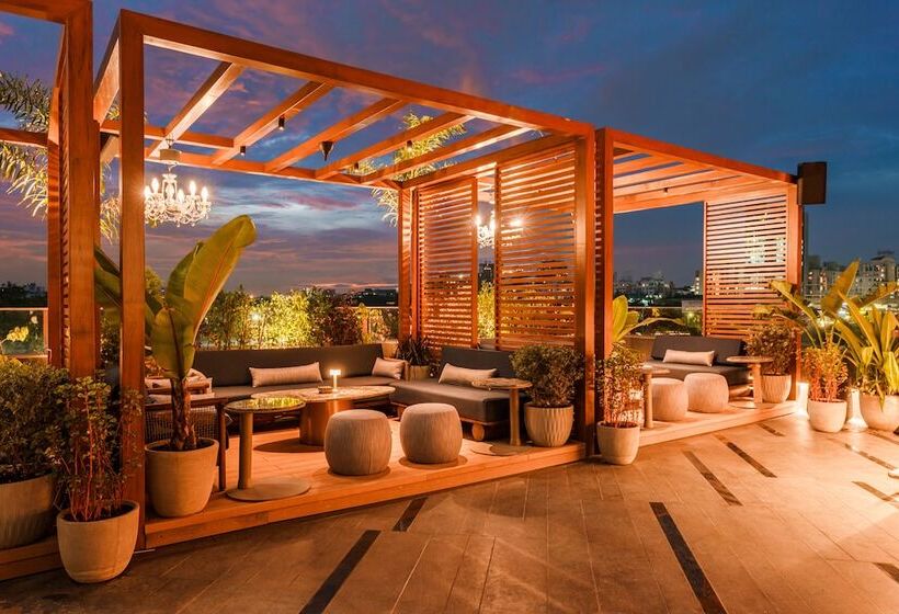 ホテル The Westin Pune Koregaon Park