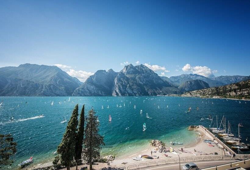 בית מלון כפרי Torbole Apart