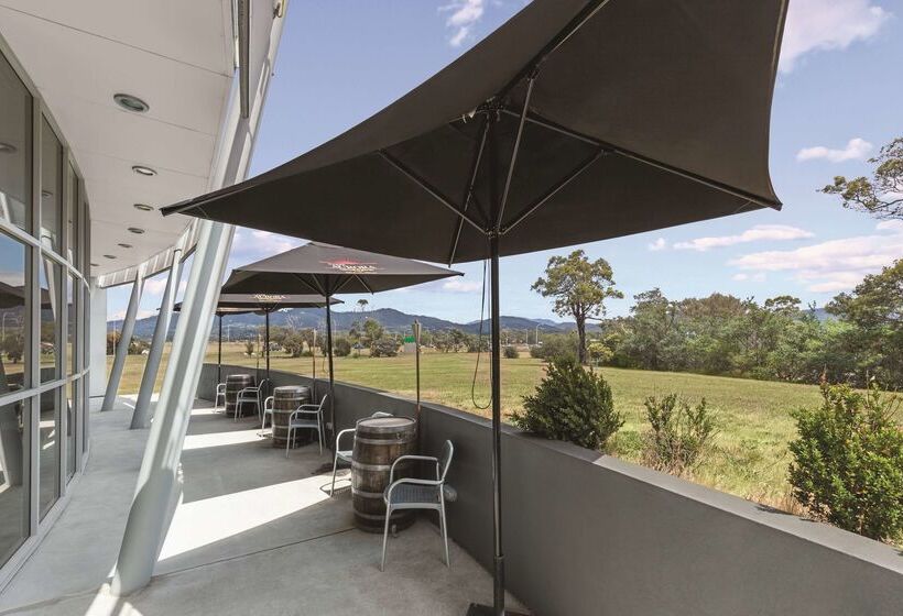 Travelodge Hotel Hobart Airport