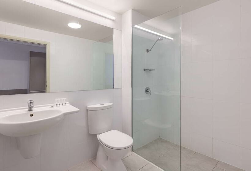 Travelodge Hotel Hobart Airport