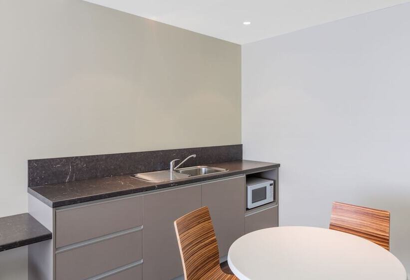 Travelodge Hotel Hobart Airport