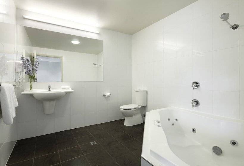 Travelodge Hotel Hobart Airport