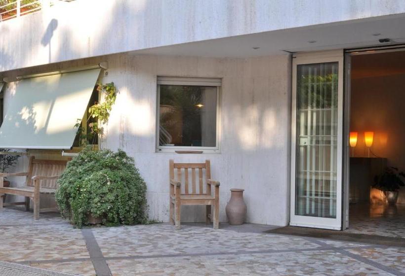 בית מלון כפרי Tre Fontane