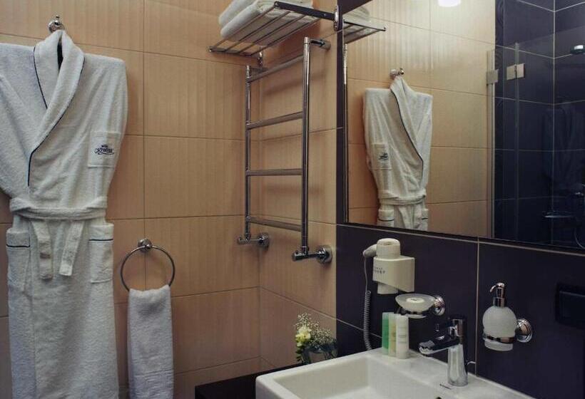 هتل Villa Kristina