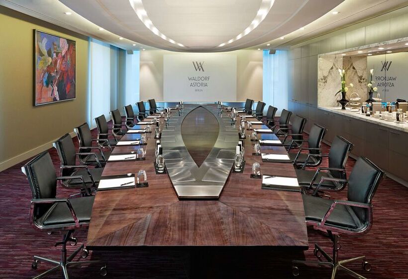 هتل Waldorf Astoria Berlin