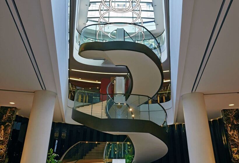 هتل Waldorf Astoria Berlin