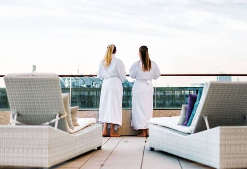 هتل Waldorf Astoria Berlin