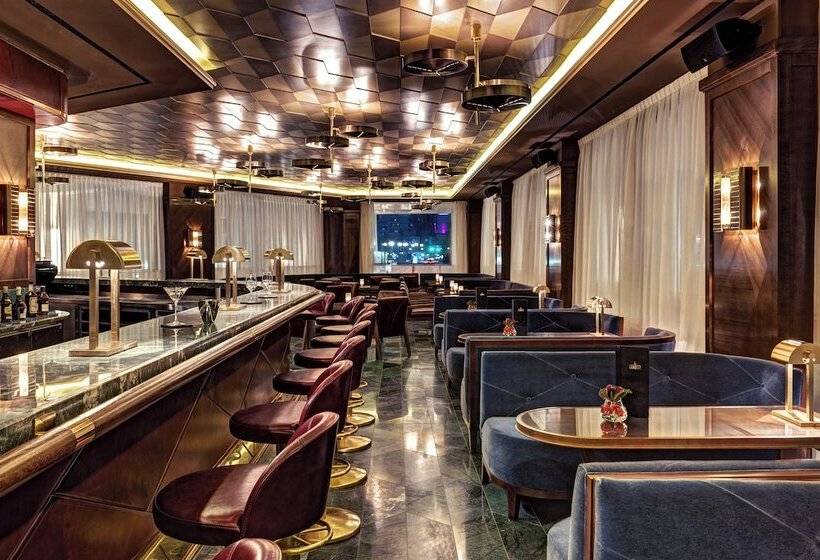 هتل Waldorf Astoria Berlin