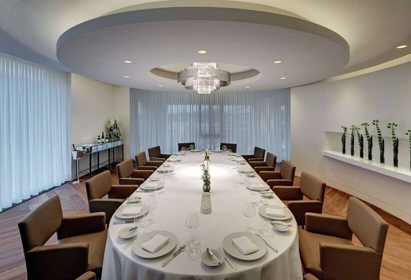 هتل Waldorf Astoria Berlin