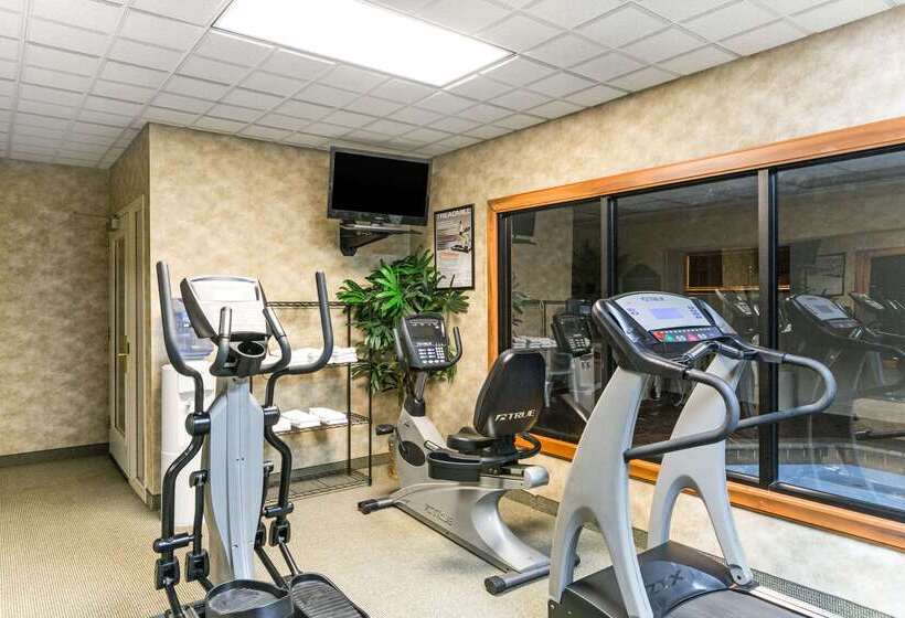 فندق Spark By Hilton Tupelo