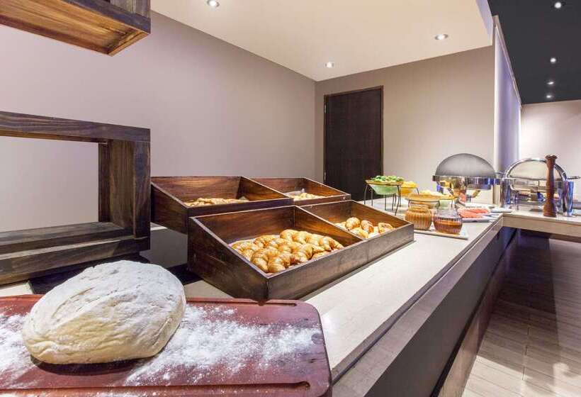 Отель Wyndham Nordelta Tigre  Buenos Aires