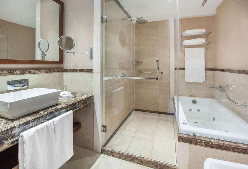 Отель Wyndham Nordelta Tigre  Buenos Aires