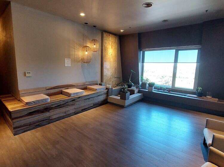 Отель Wyndham Nordelta Tigre  Buenos Aires