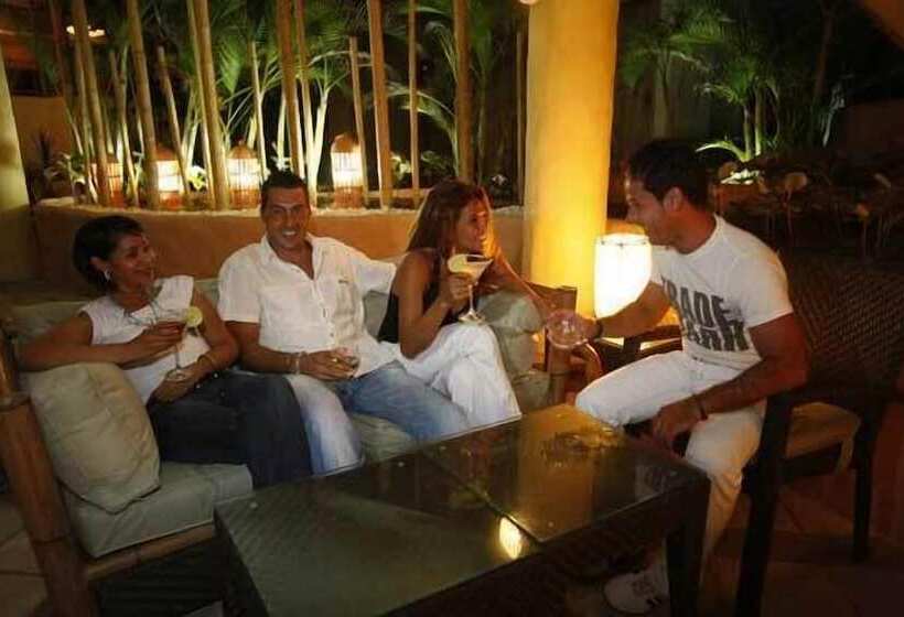 Kite Beach Hotel And Condos