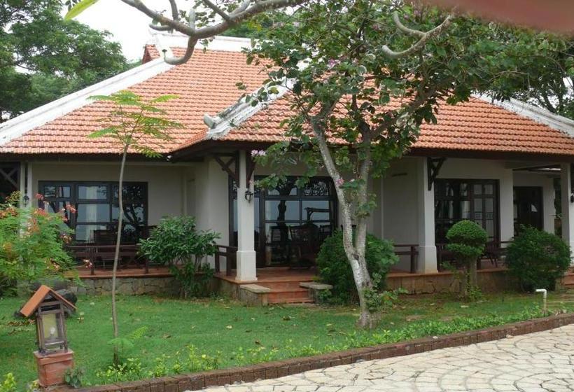 Long Hai Beach Resort